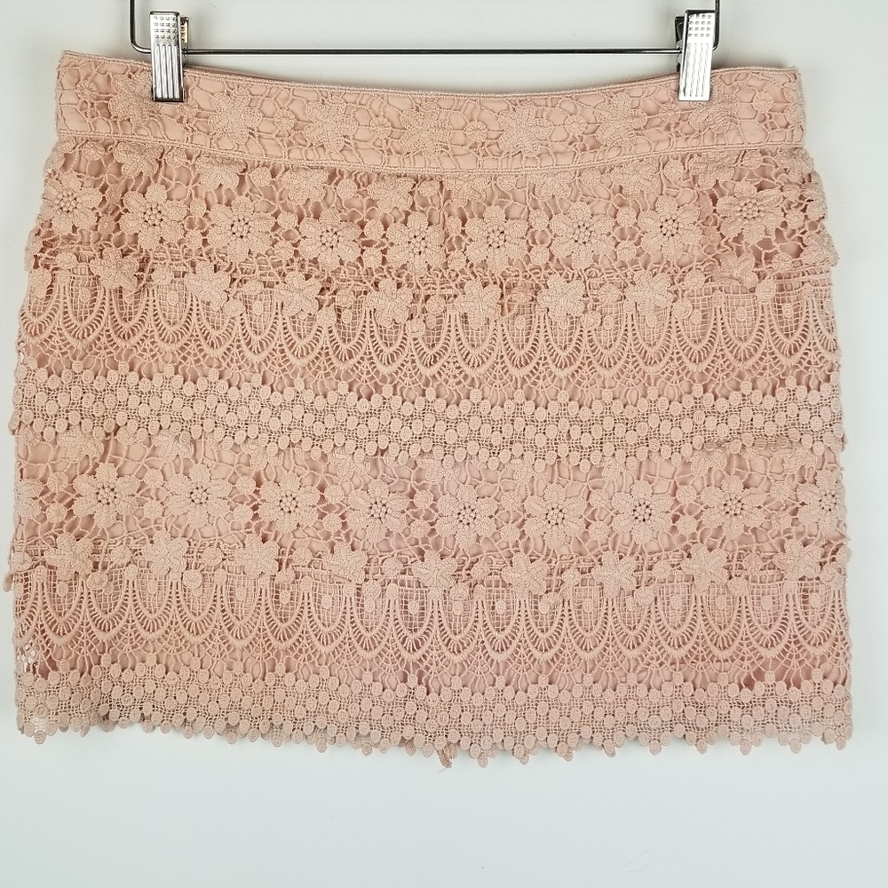 American Eagle Pink Lace Crochet Mini‎ Skirt Size 6 Boho Festival
